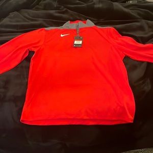 Nike Pullover size large
